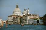 veduta monumenti di Venezia dal Canal Grande